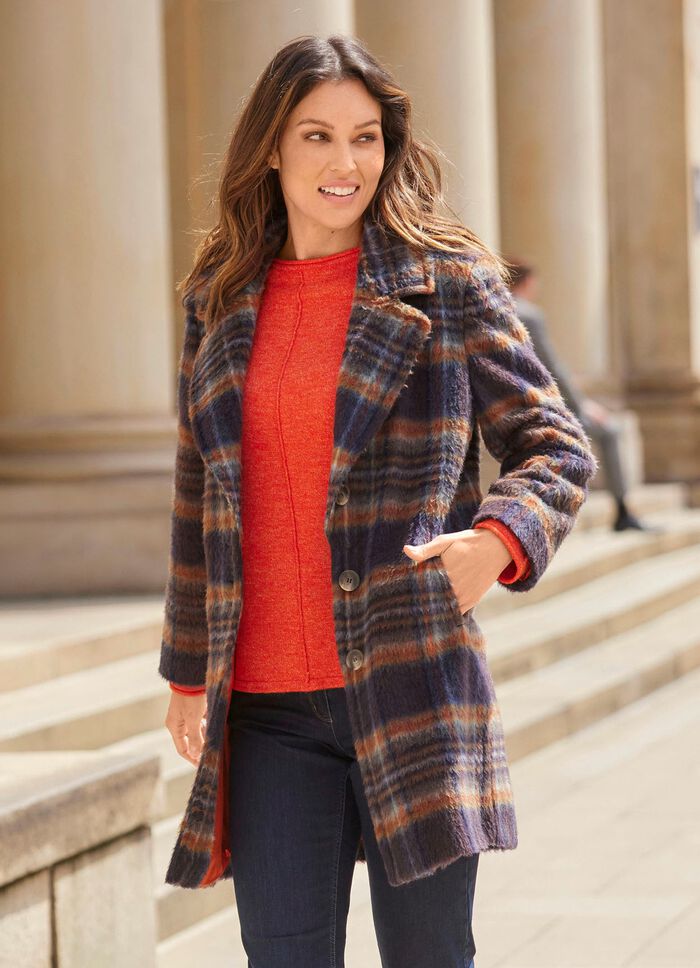 Kurzmantel im Karo-Dessin 