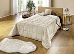 Tagesdecke mit Karo-Steppung und Bandeinfassung BEIGE