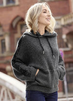 Pullover mit Kapuze und in Fledermausform 