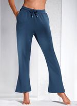 Hose mit leicht ausgestellter Fu&szlig;weite 