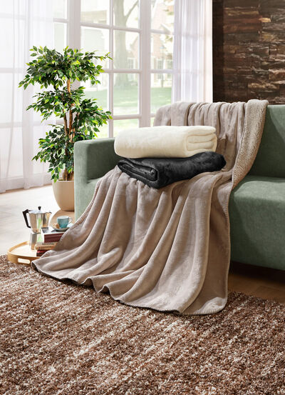 Superkuschelige Wohndecke in Teddyfleece-Qualität 