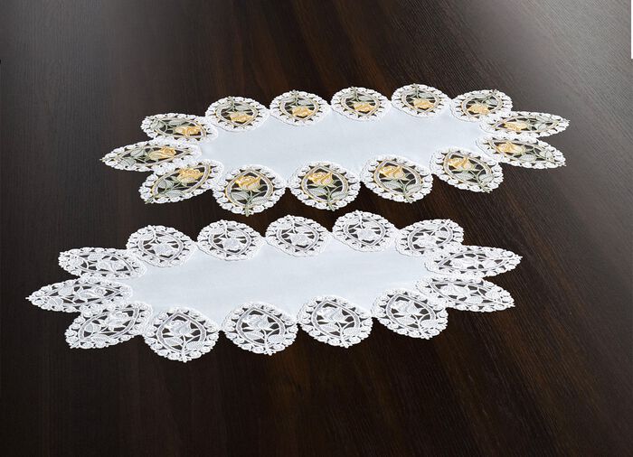 Tischdecke aus echter Plauener Spitze 