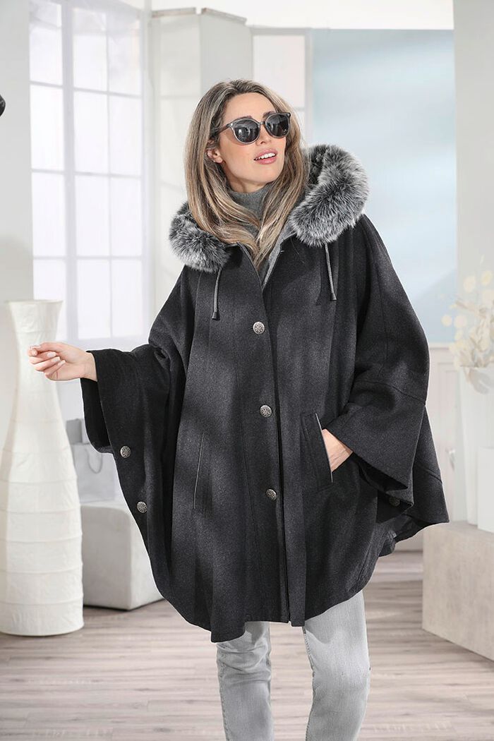 Cape mit Knopfleiste 