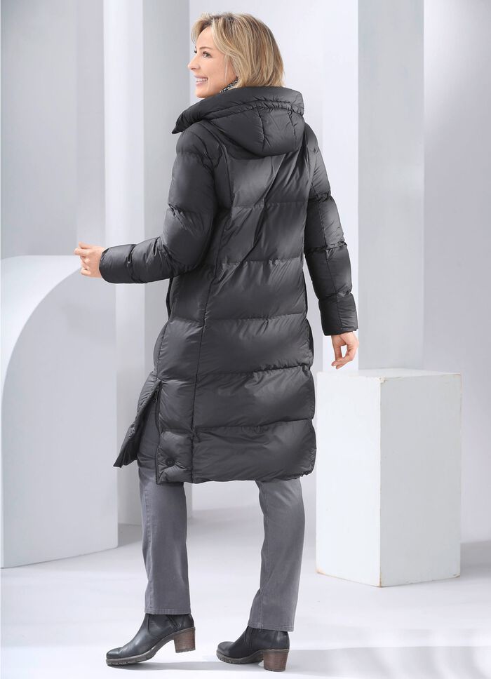 Funktionsmantel mit fester Kapuze 