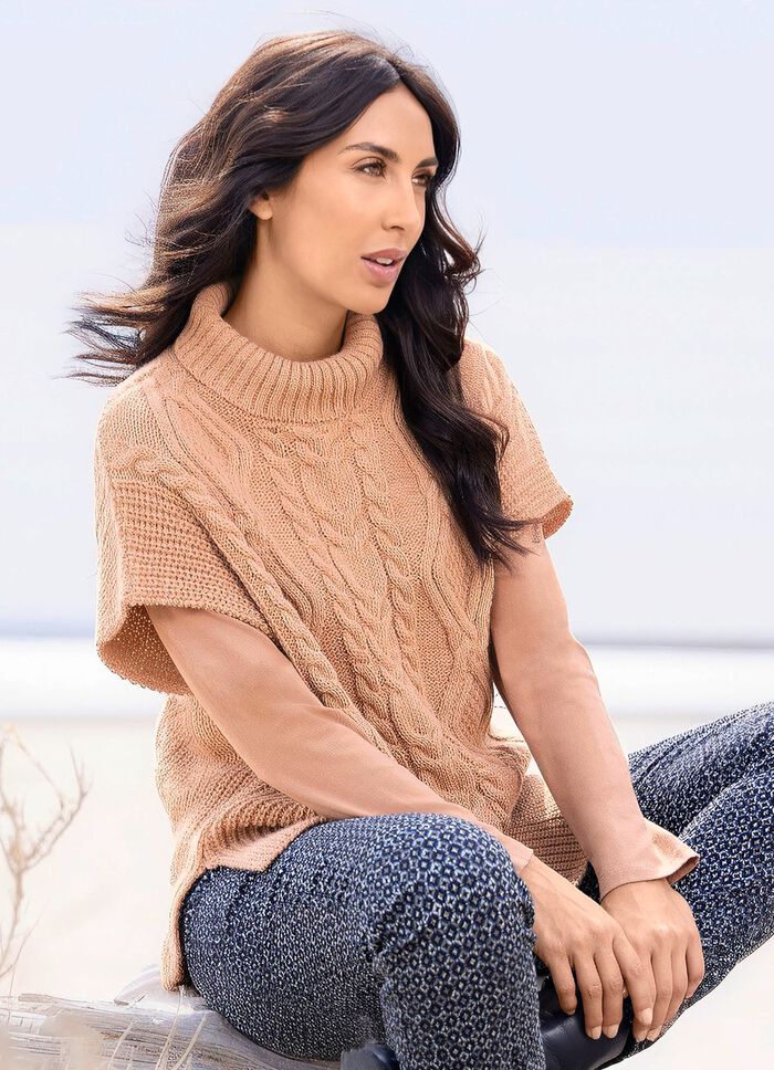 Pullunder in Perlfang mit Zopfmuster 