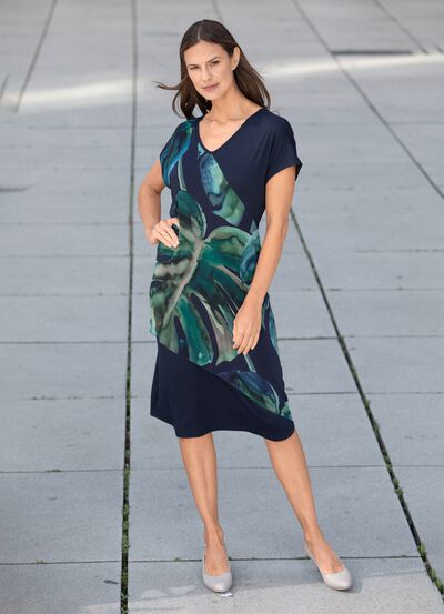 Kleid mit Chiffon-Besatz 