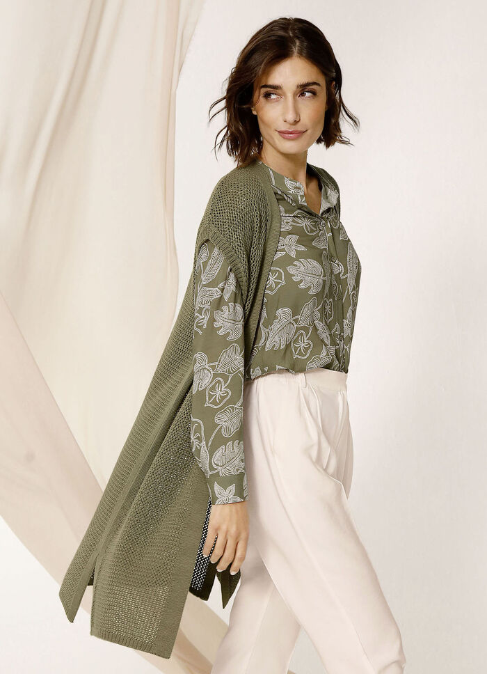 Strickweste in Longform 