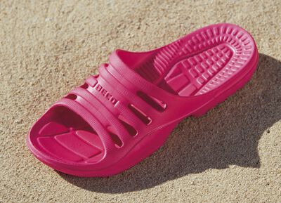 Badeschuhe mit Massage-Fußbett 
