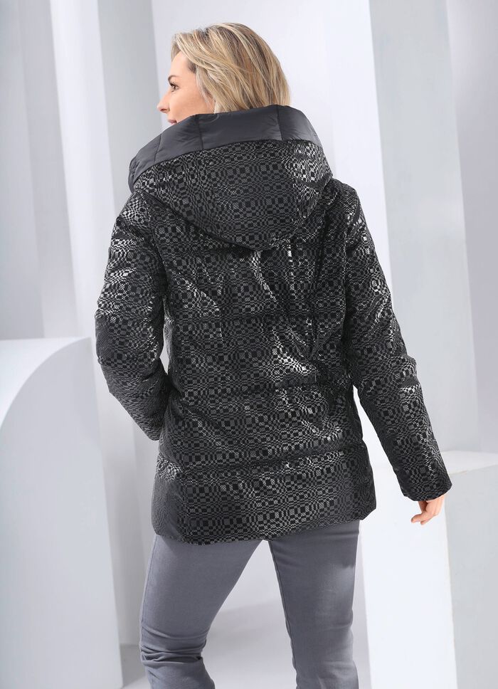 Funktionsjacke mit fester Kapuze 