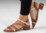Caprice Sandalette aus teilweise metallisiertem Nappaleder COGNAC-GOLD