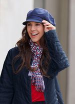 Schal mit Fantasiedessin 