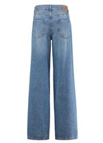 Sportive Jeans mit modisch weitem Beinverlauf 