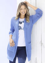 Long-Strickjacke in streckender Streifenoptik JEANSBLAU