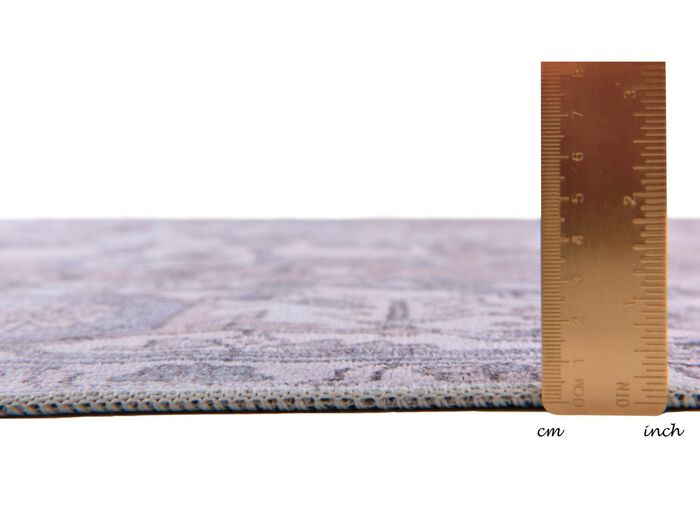 Klassischer Teppich mit sch&ouml;nen Ornamenten 