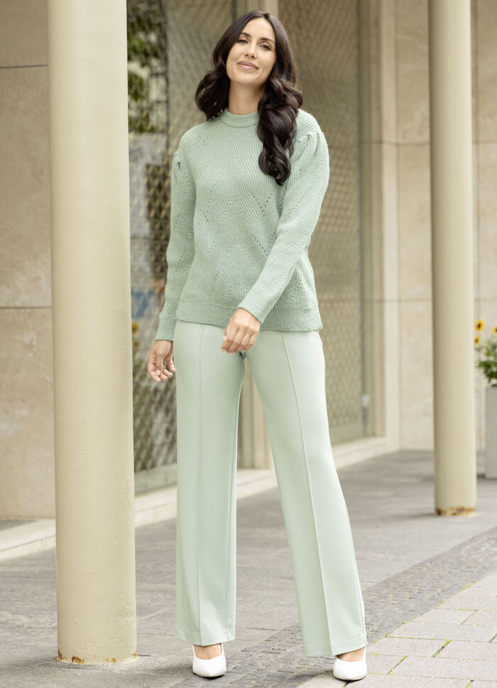 Pullover mit dekorativer Faltenlegung 