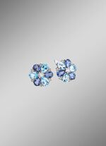 Ohrringe im Blumendesign 