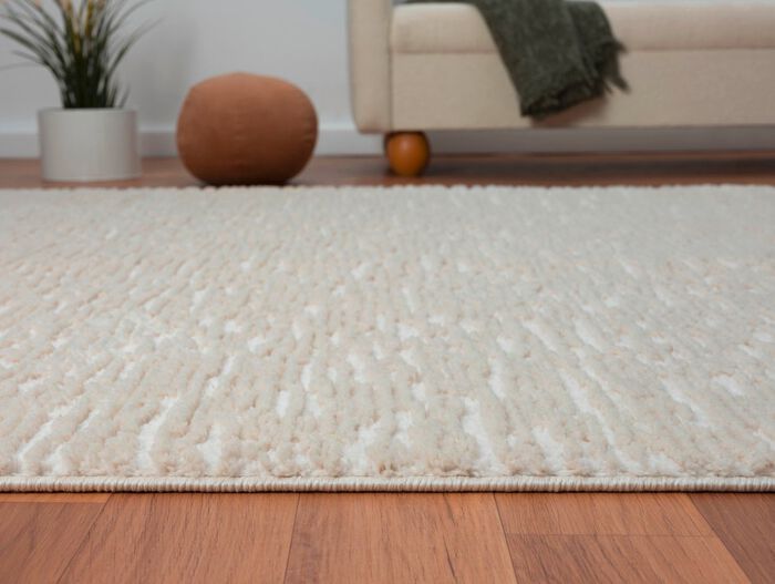 Pflegeleichte Br&uuml;cken und Teppiche aus synthetischen Material-Mix 