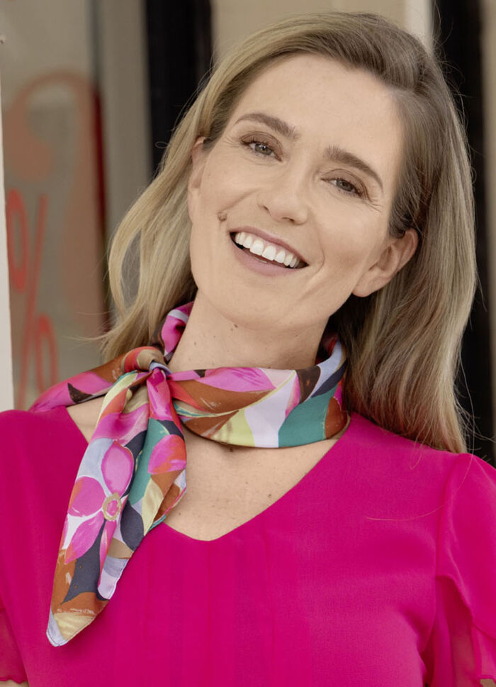 Nikituch mit Fantasieblüten- und blätter-Dessin MULTICOLOR