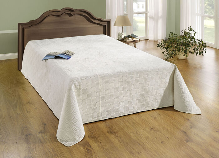 Wunderbar weiche Tagesdecke in Samtoptik und Kissenbezüge CREME