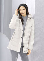 Funktionsjacke mit Längssteppung seitlich 