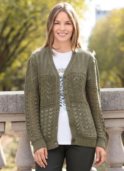 Strickjacke in Mustermix 