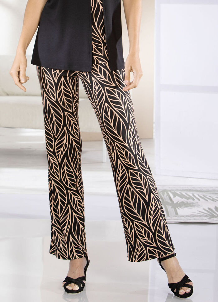 Hose in bequemer Weite