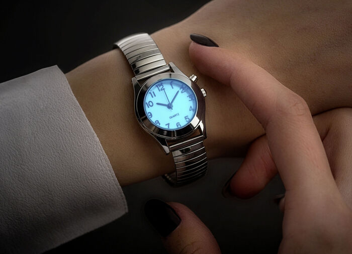 Armbanduhr mit Stretcharmband 