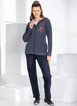 Freizeitanzug mit zwei Hosen 