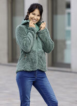 Jacke im aktuellen Materialmix SALBEI