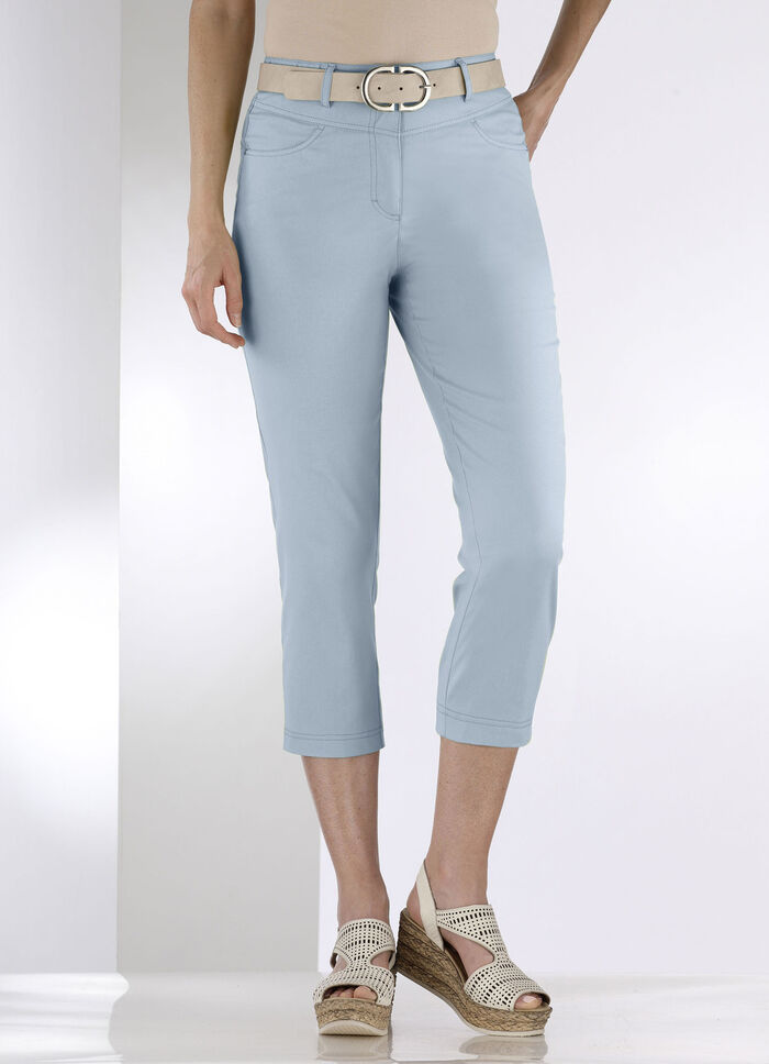 Caprihose in 4-Pocket-Form HELLBLAU