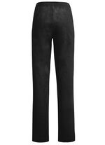 Hose in modischer Weite 