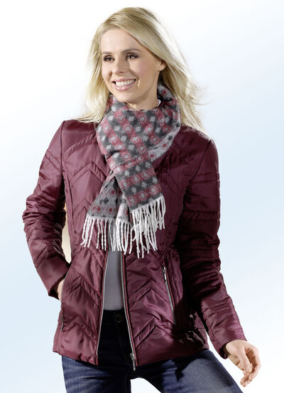 Jacke mit seitlicher Längssteppung 