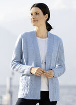Strickjacke aus sehr flauschigem Garn 