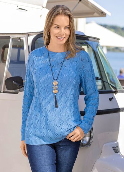 Pullover mit streckendem Wellendessin 