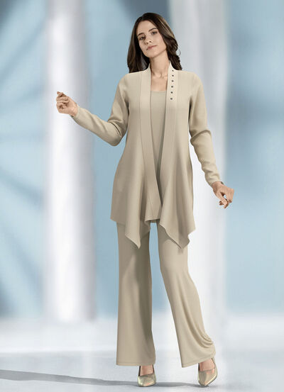 Kombination, 3-tlg. mit Verzierung am Kragen  Kombination, 3-tlg. mit Verzierung am Kragen