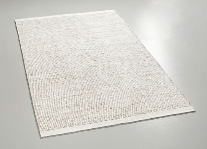 Br&uuml;cken und Teppiche aus feuchtigkeitsregulierender Naturfaser 