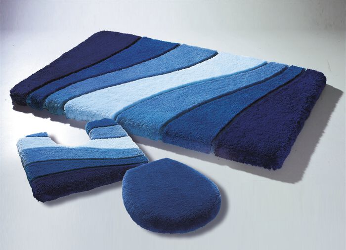 Barfußweiche Badgarnitur aus dem Traditionshaus Meusch BLAU