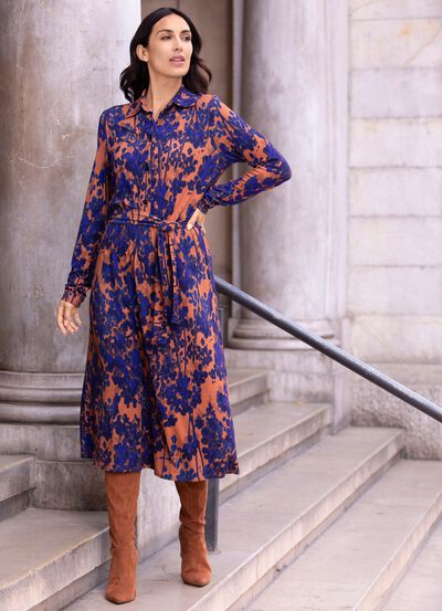 Kleid mit Bindeg&uuml;rtel 